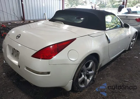 2005 Nissan 350Z Roadster from USA, damaged, VIN JN1AZ36A95M759518